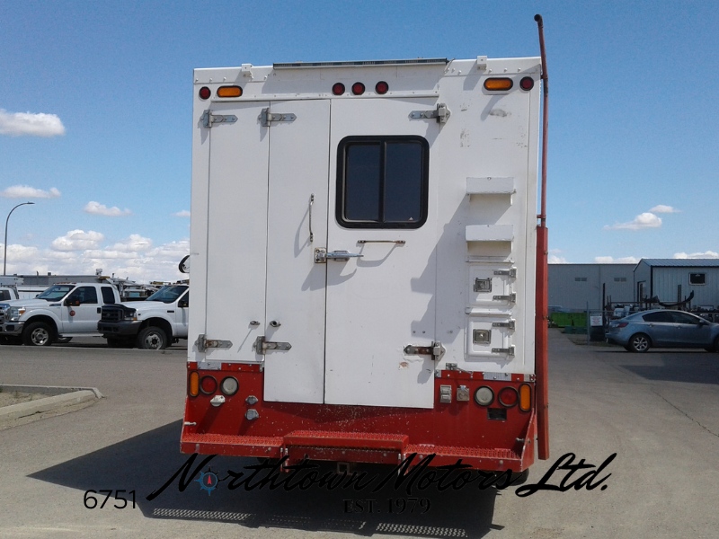 
								2001 Ford F550 Command Centre full									
