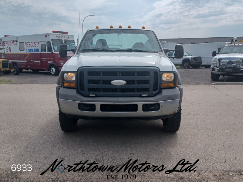 
								2005 Ford F450 Cab & Chassis full									