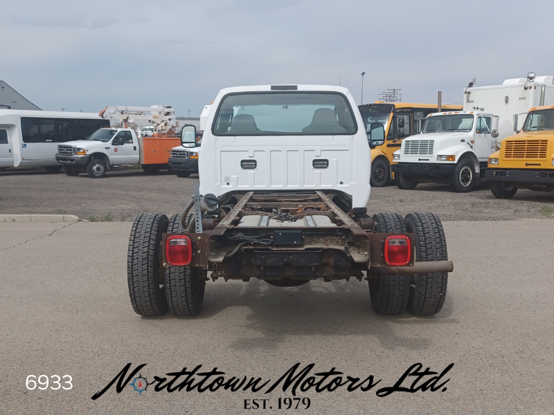 
								2005 Ford F450 Cab & Chassis full									