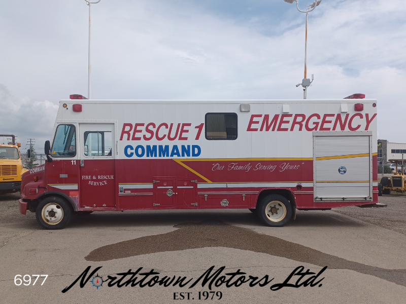 
								1999 Freightliner MT55 Rescue Van full									