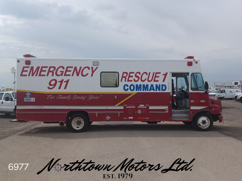 
								1999 Freightliner MT55 Rescue Van full									