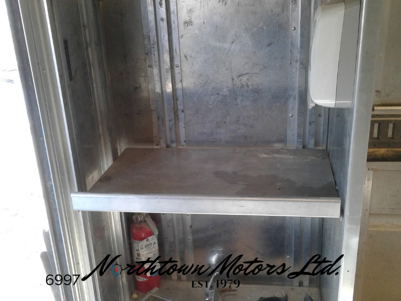 
								2011 Freightliner MT45 Curb Van full									