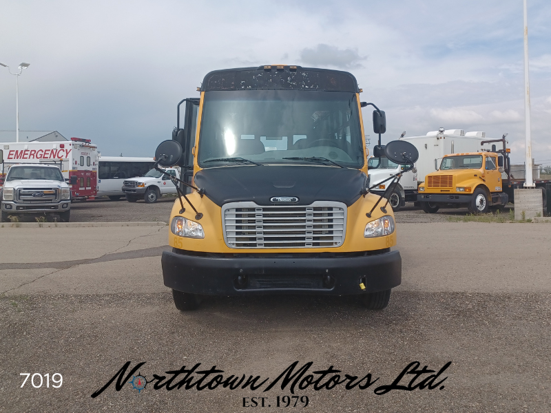 
								2008 Freightliner Thomas 36 Passenger Bus full									