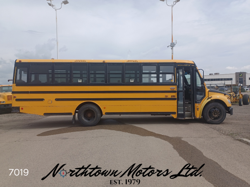 
								2008 Freightliner Thomas 36 Passenger Bus full									