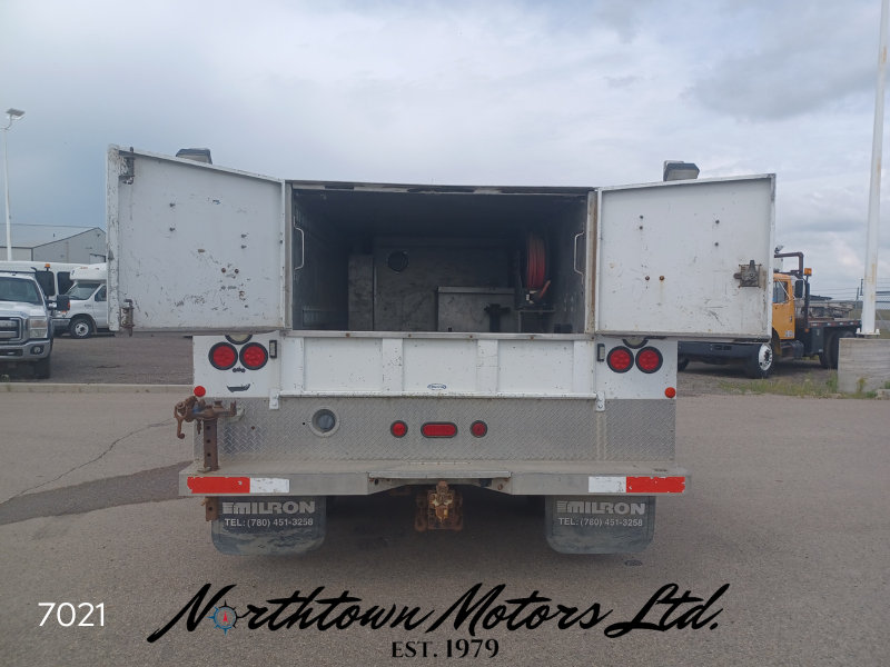 
								2005 Ford F550 Service Body full									