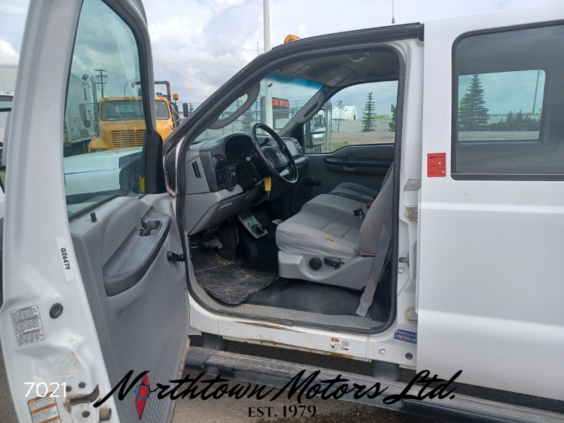 
								2005 Ford F550 Service Body full									