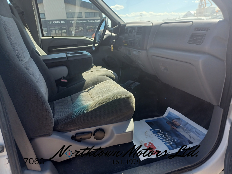 
								2002 Ford F350 Service Body full									