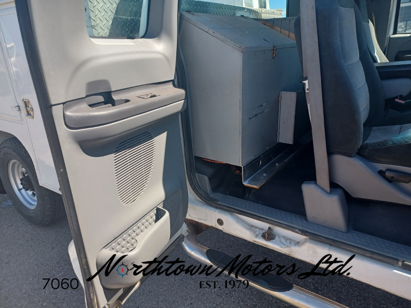 
								2002 Ford F350 Service Body full									