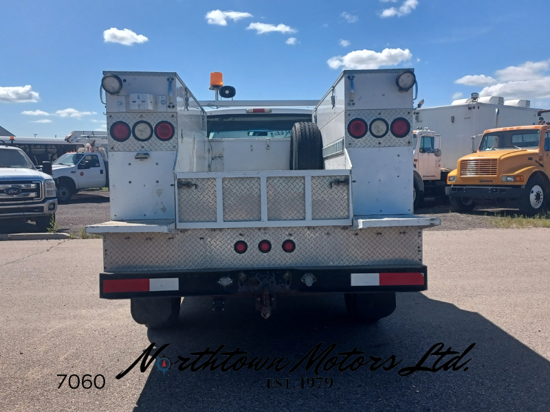 
								2002 Ford F350 Service Body full									