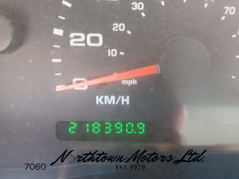 
								2002 Ford F350 Service Body full									