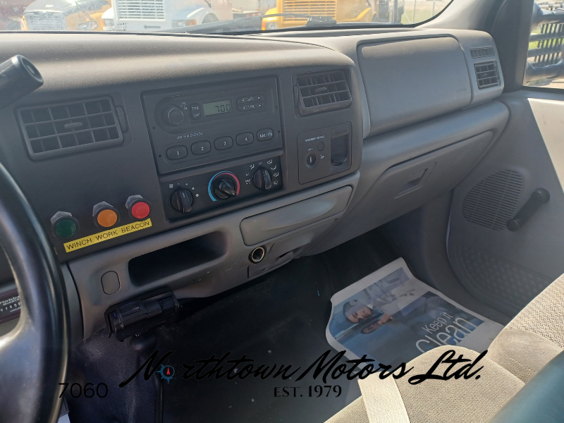 
								2002 Ford F350 Service Body full									