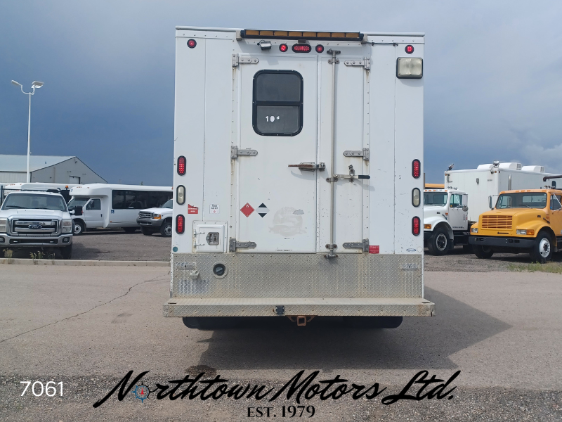 
								2005 Ford F550 Service Truck with Workshop full									