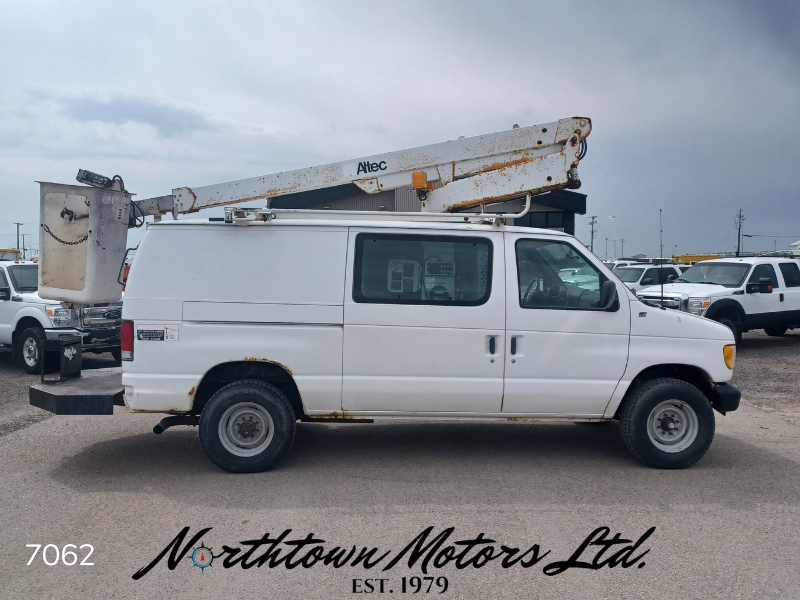 
								2000 Ford E350 Bucket Van full									
