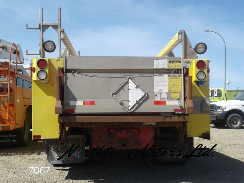 
								2008 Ford F350 Service Body full									