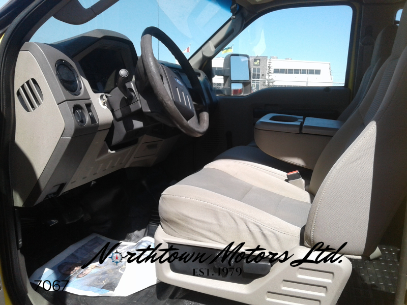 
								2008 Ford F350 Service Body full									