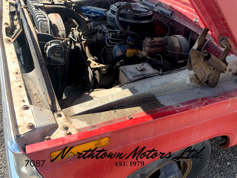 
								1975 Ford F350 Grain Box & Hoist full									