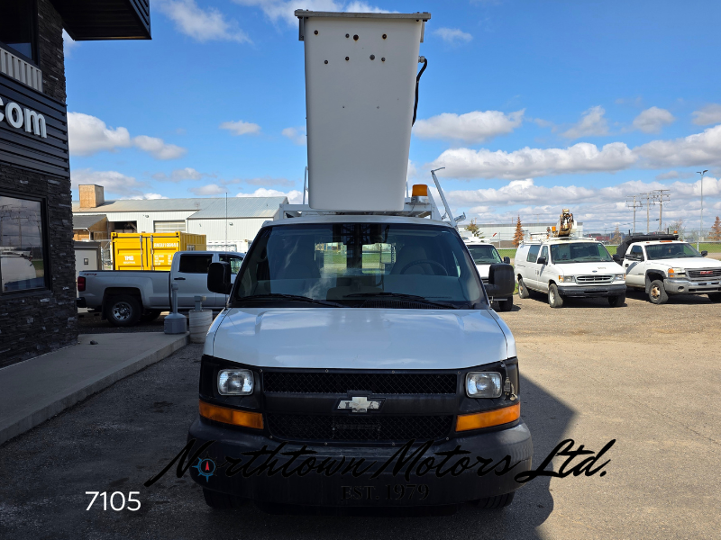 
								2006 Chevrolet Express 3500 Bucket Van full									