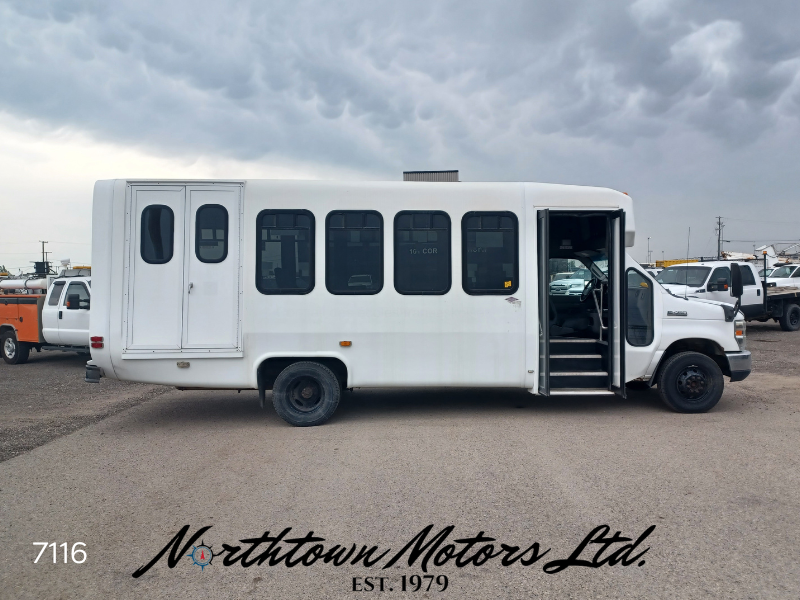 
								2011 Ford E450 14 Passenger Bus full									