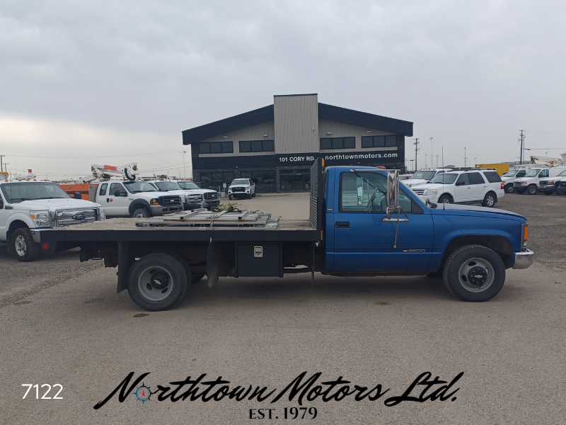 
								1997 Chevrolet 3500 Flat Deck & Hoist full									