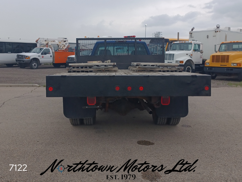 
								1997 Chevrolet 3500 Flat Deck & Hoist full									