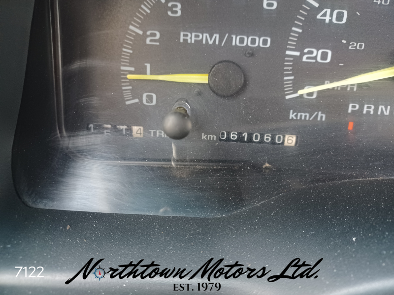 
								1997 Chevrolet 3500 Flat Deck & Hoist full									