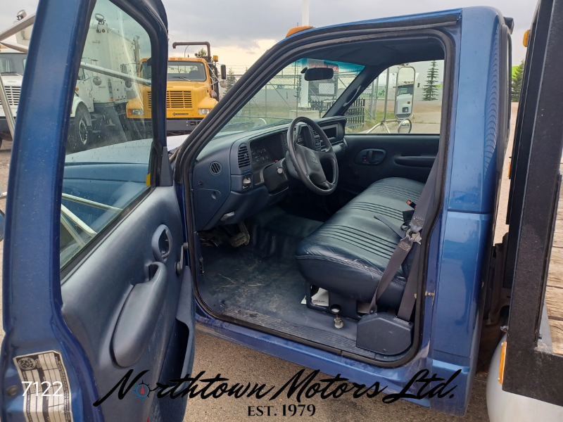 
								1997 Chevrolet 3500 Flat Deck & Hoist full									