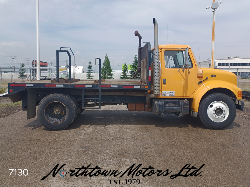 
								1995 International 4700 S/A Flat Deck full									