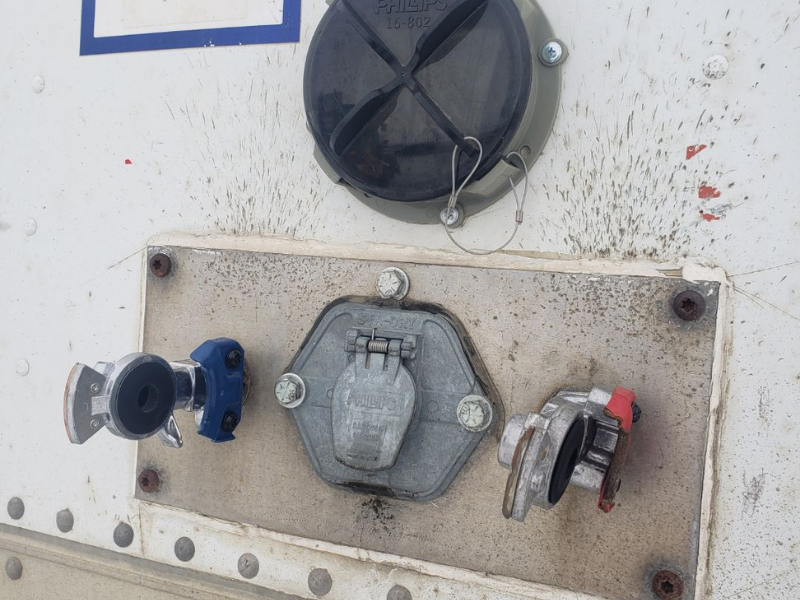 
								2006 Trailmobile 53′ Dry Van Trailer full									