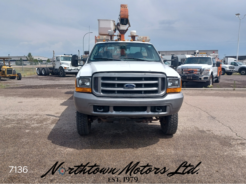 
								2000 Ford F450 Bucket Truck full									