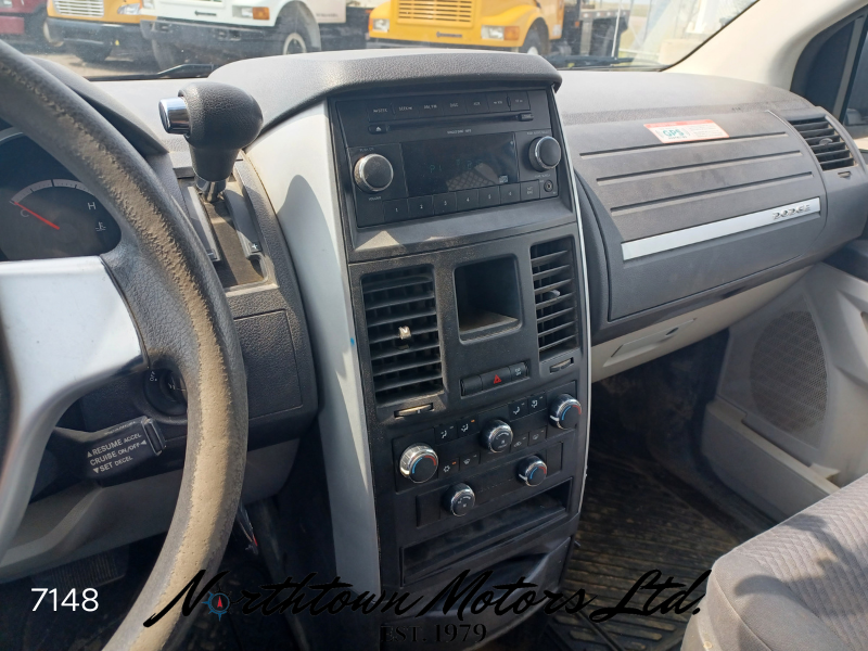 
								2010 Dodge Grand Caravan Cargo Van full									