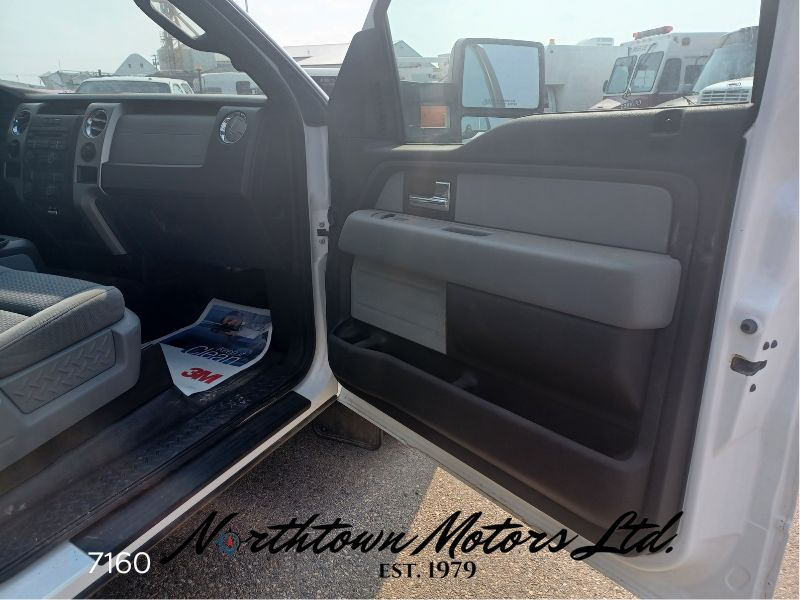 
								2013 Ford F150 Extended Cab Pick Up full									