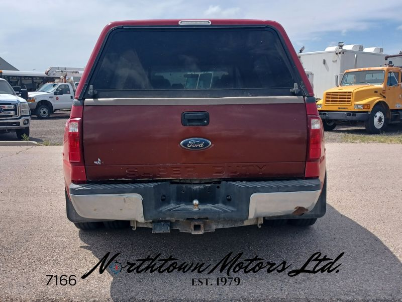 
								2008 Ford F350 Dually Pick Up full									