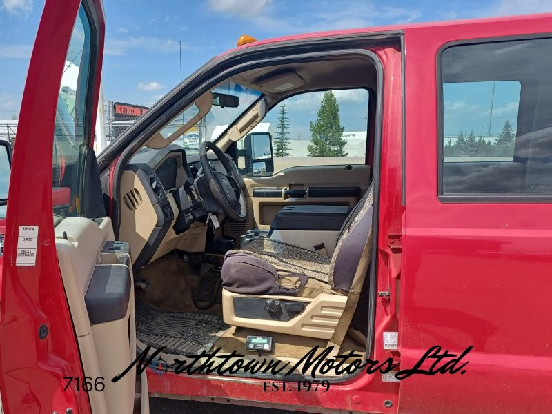 
								2008 Ford F350 Dually Pick Up full									