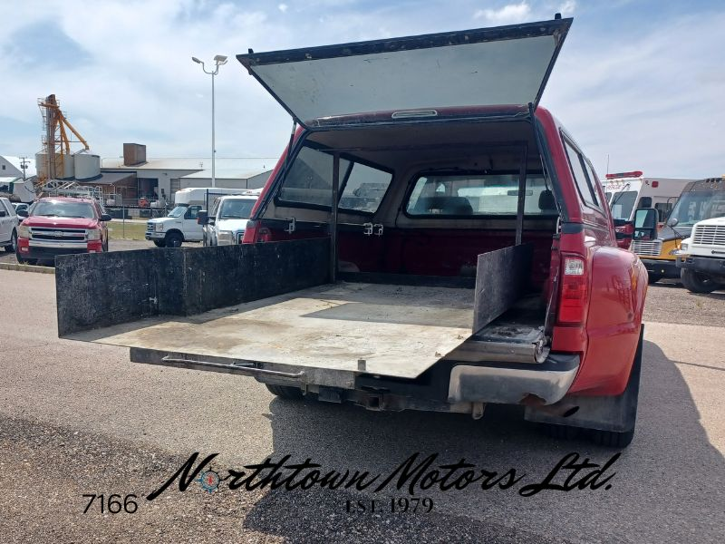 
								2008 Ford F350 Dually Pick Up full									