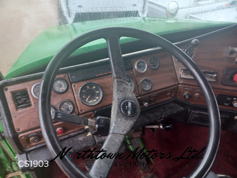 
								1990 Freightliner FLC112 Day Cab full									