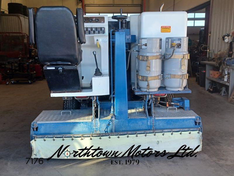 2002 Olympia Millenium Ice Resurfacer