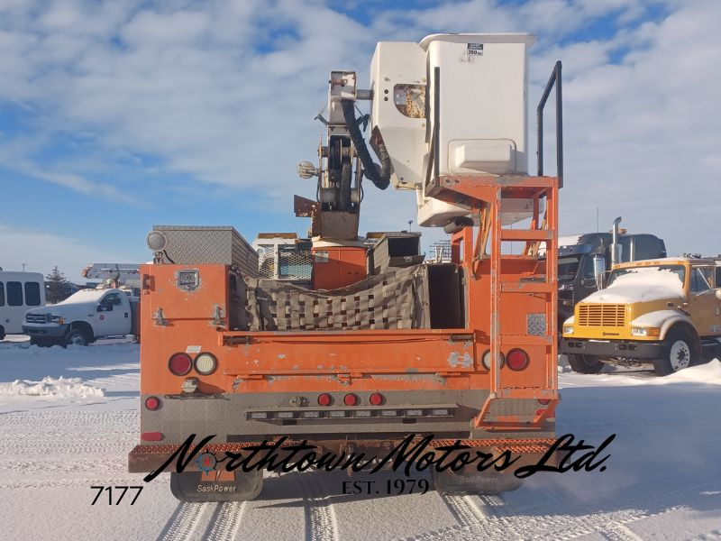 2008 Ford F450 Service Body / Bucket Truck