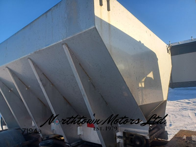 SaltDogg Salt / Sand Spreader