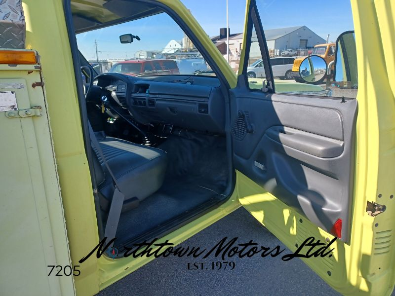 
								1993 Ford F450 Reg Cab 2wd Fire Truck full									