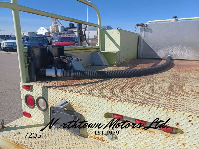 
								1993 Ford F450 Reg Cab 2wd Fire Truck full									