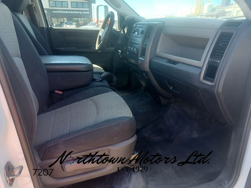 
								2011 Dodge Ram 4500 Dump Box full									