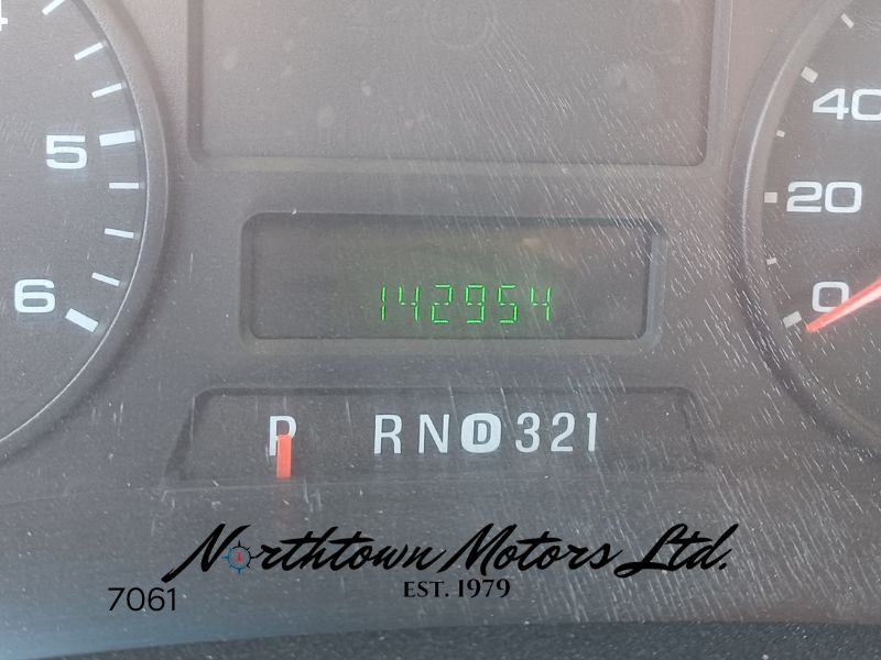 
								2005 Ford F550 Cab & Chassis full									